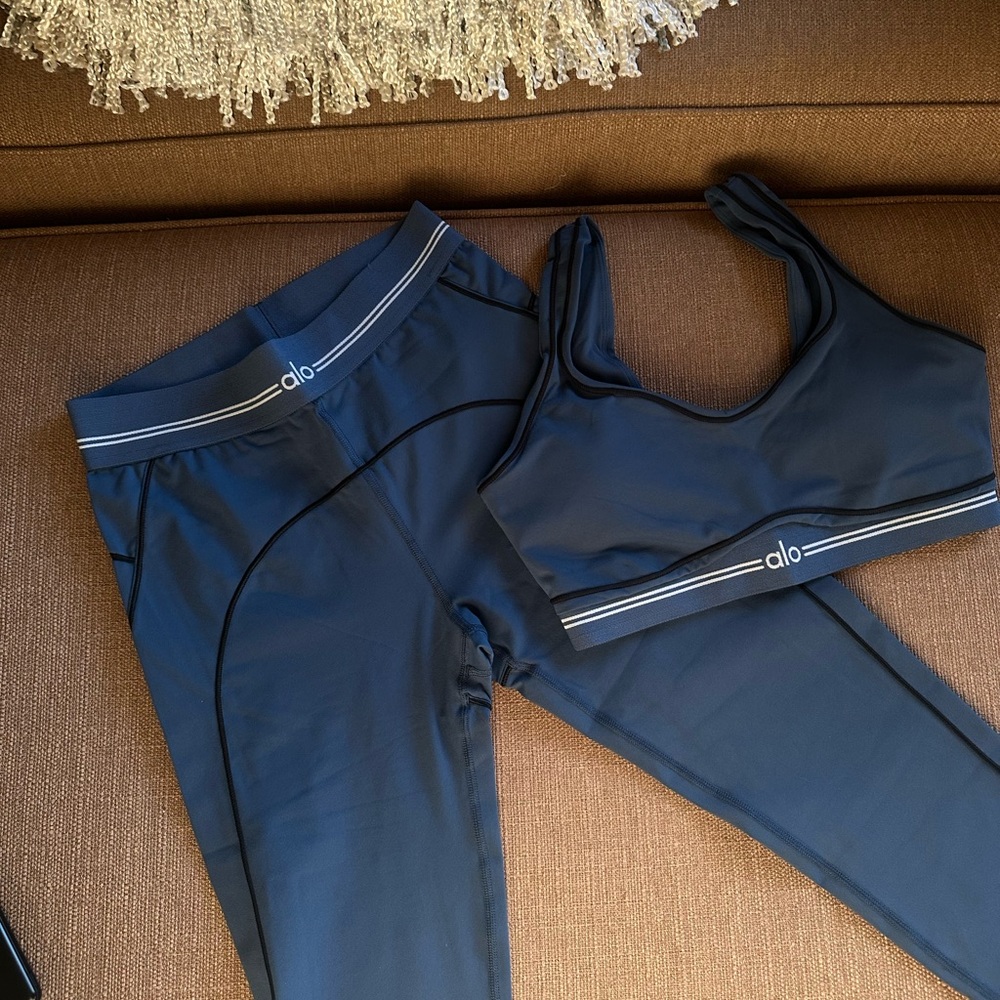 ALO Yoga Women's Navy Blue Sports Bra and Leggings Set
